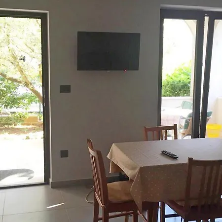 Apartment Cintya